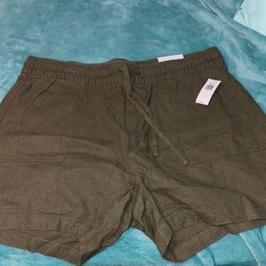 Old Navy Women’s Olive Green Shorts